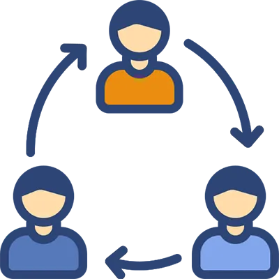 An icon of 3 people laid out in a triangle with arrows pointing at them creating a circular pattern.